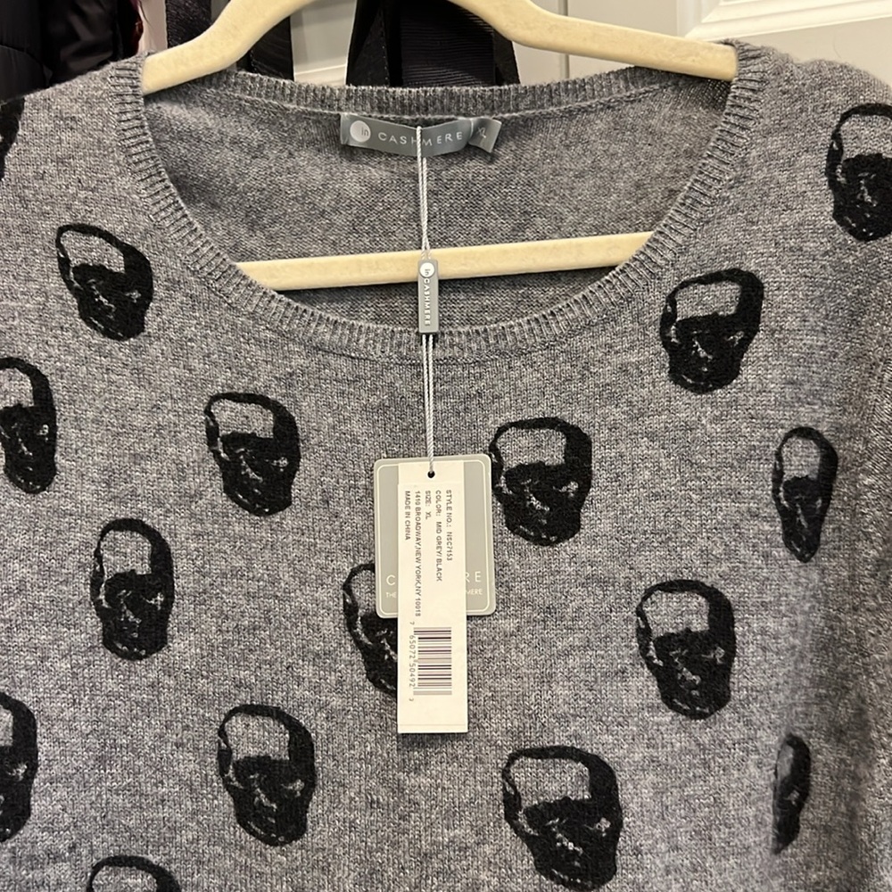 Cashmere short sleeve sweater - NWT - Picture 2 of 5